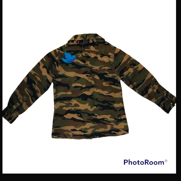 EUC Peek Girls Alabama camo jacket. Has embroidered bird on left back shoulder - Picture 6 of 13